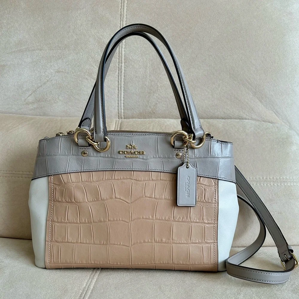 Coach preloved classy
